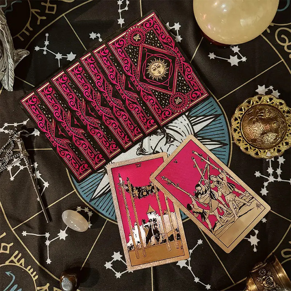 TAROT Gold foil ‘The Fool’ Red (Fucsia) Box - slika 4